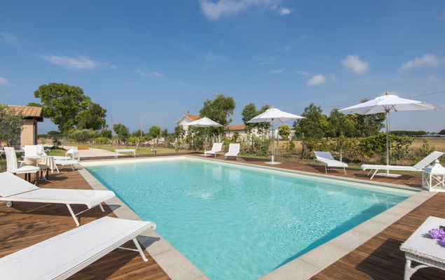 Marina Velca - Photo 2