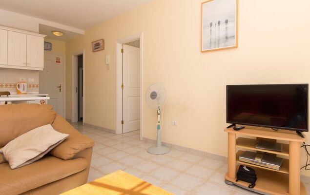 Jacqui Fewo - Photo 8