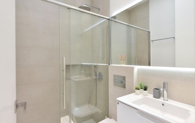 Santa Barbara EMB5 - Photo 17